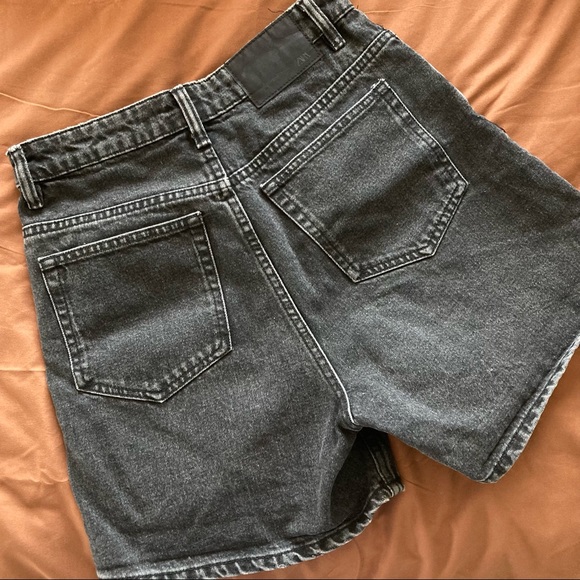 🌱SOLD🌱 High waisted zara jean shorts - Picture 2 of 3